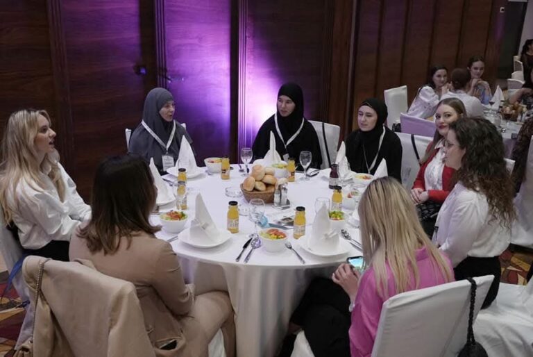 IMG-2ecf1e63f51890964e81a129422187d1-V