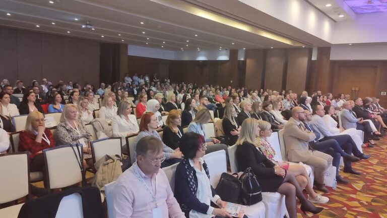 IMG-7f80cb6d1659515eb4a09d0e5efebf8b-V